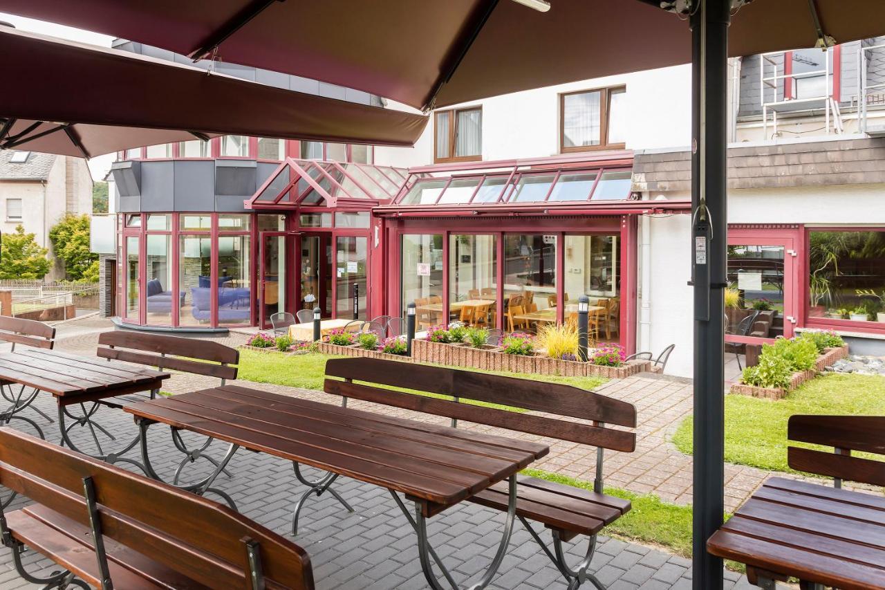 Landhotel Wolf-Mertes Sessenbach Exterior photo