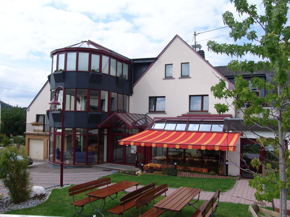 Landhotel Wolf-Mertes Sessenbach Exterior photo